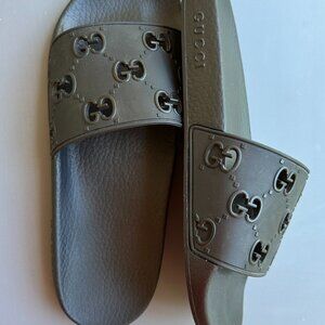 Gucci GG Pursuit Women's Rubber Slides size EU 42  only worn 3x in the house
